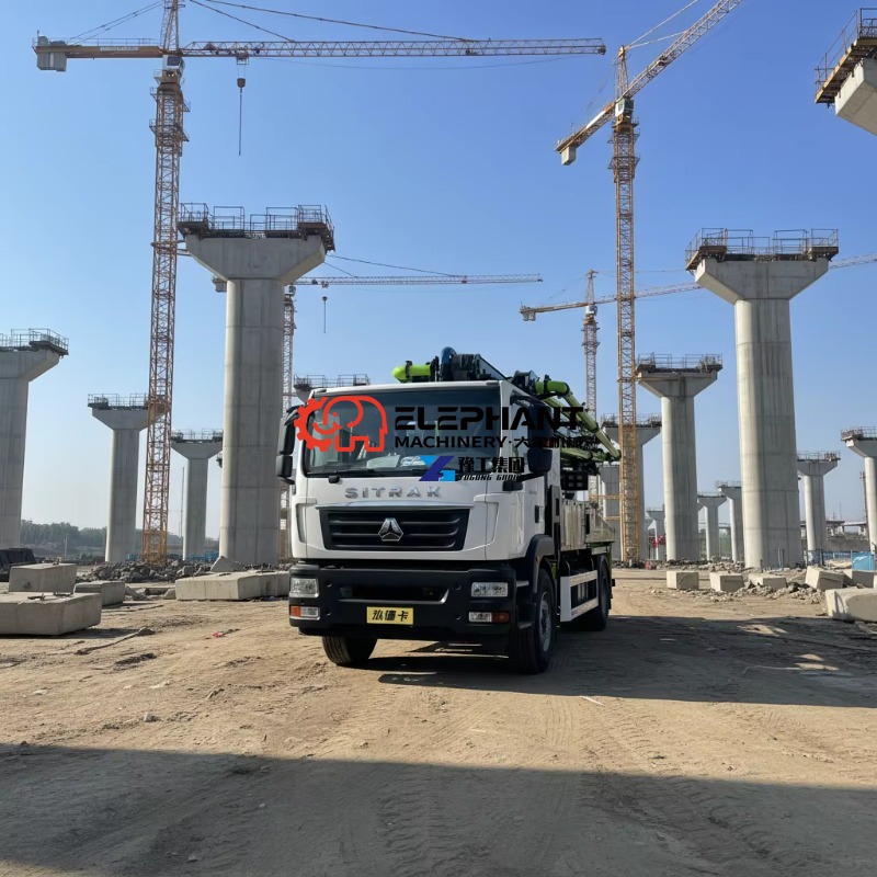 Caminhão-bomba de concreto 30m - Brand Heavy Equipment avaliação e preço